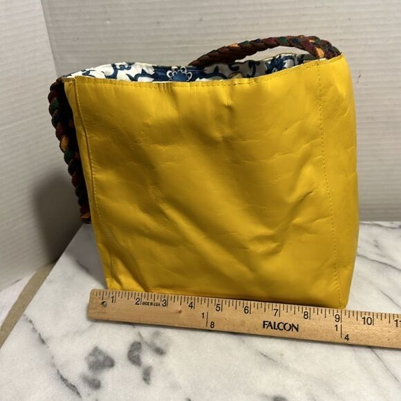 Peaceofthread handmade yellow tote handbag - Picture 8 of 12